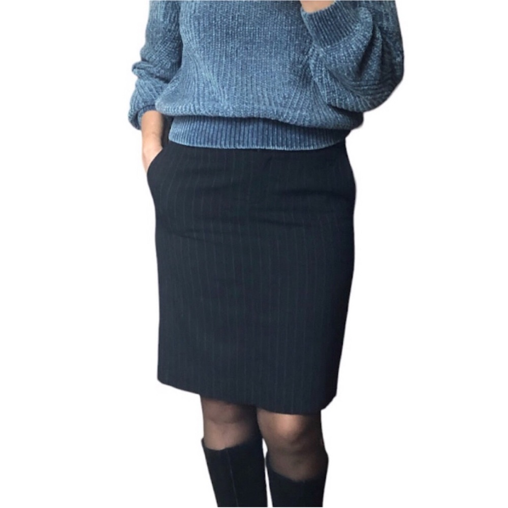 Apostrophe Pinstripe Black Pencil Skirt Knee Length Pockets Lined Front Zipper